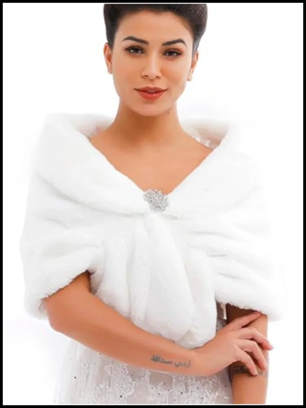 Women's Faux Fur Wedding Wrap Shawl Stole with Rhinestone Brooch